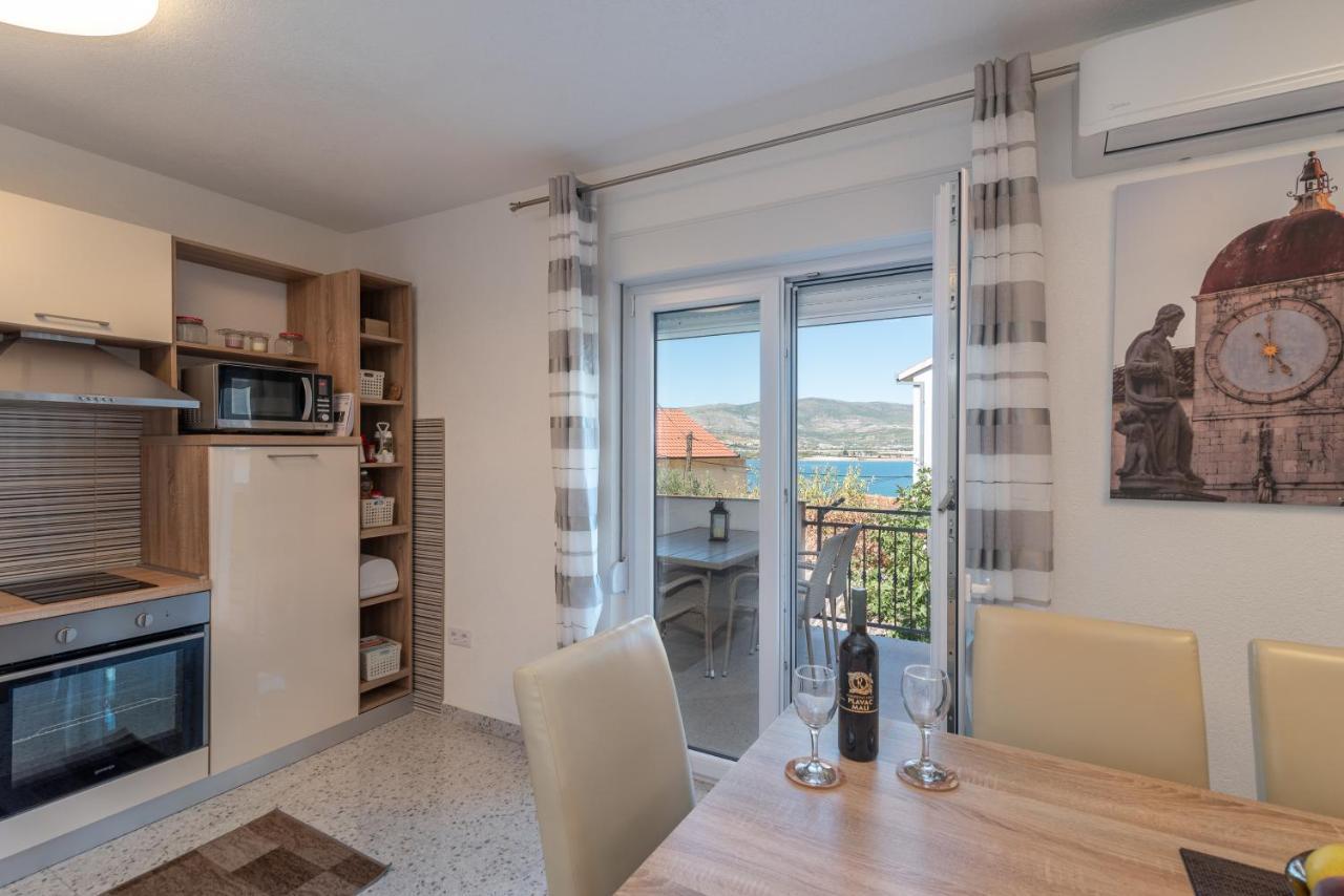 Apartment Gagula With Jacuzzi Trogir Exterior foto